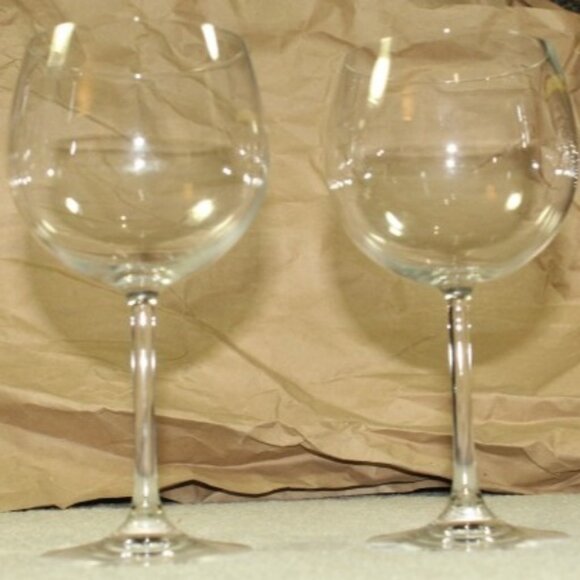 Set of 2 Stolzle Lausitz 7 3/4" x 3 3/8" Balloon Wine Glasses - Picture 1 of 4